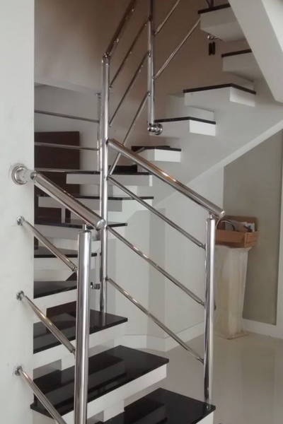 guarda-corpo torre de inox
botão de inox
travessas