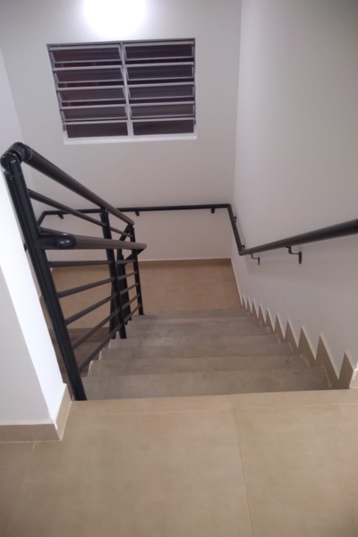 guarda-corpo torre de inox
botão de inox
travessas