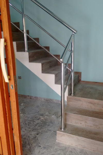 guarda-corpo torre de inox
botão de inox
travessas