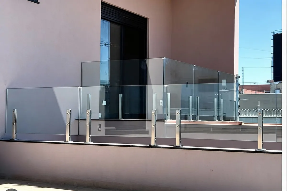 sacadas divisórias sacadas de vidro varanda varanda em vidro envidraçamento de ambiente