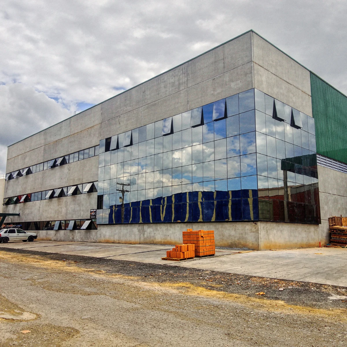 Fachada Glazing: o que é, tipos e quando vale investir
