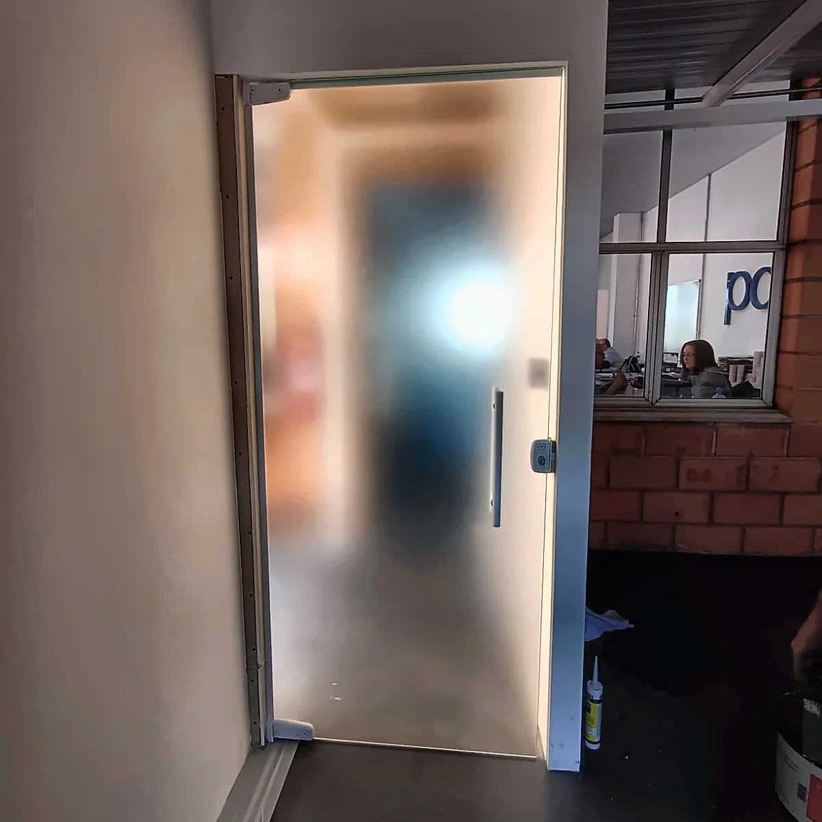 foto de porta de vidro